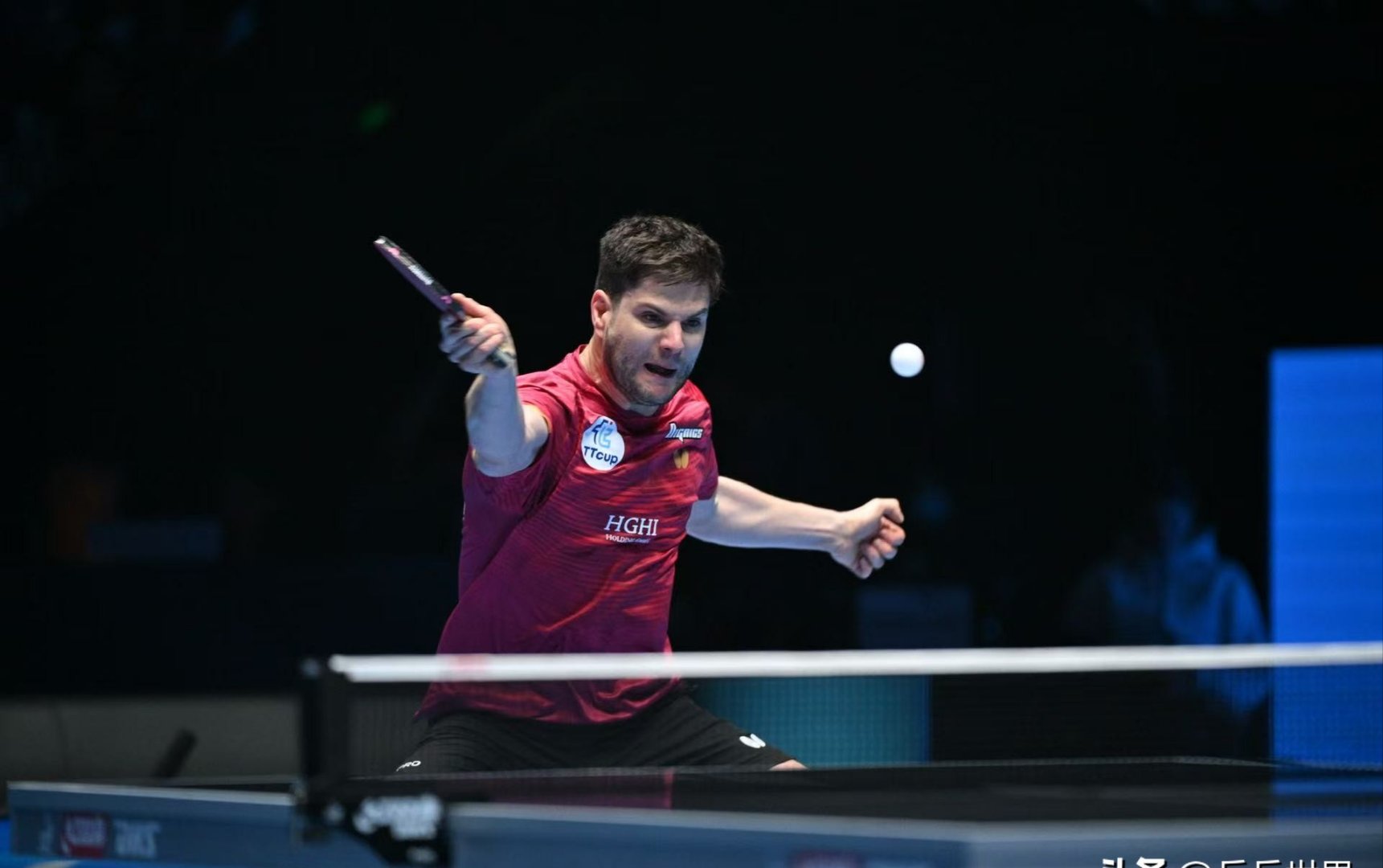 包含瑞典乒乓球队爆冷德国乒乓球队，奥恰洛夫完成帽子戏法的词条