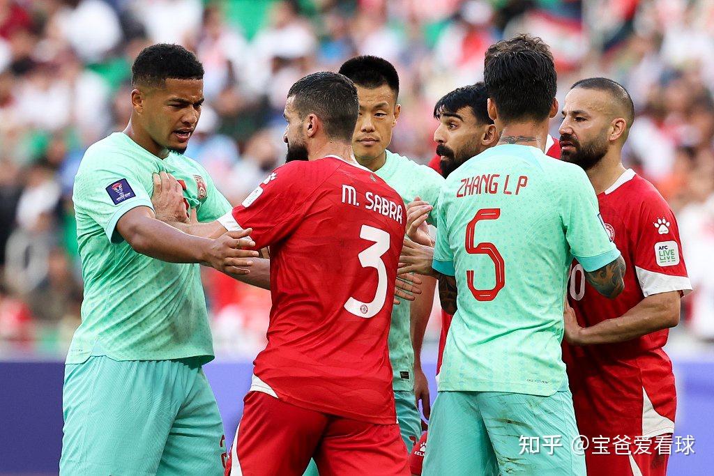 关于扎伊尔队被逼平，小组出线前景不容乐观的信息