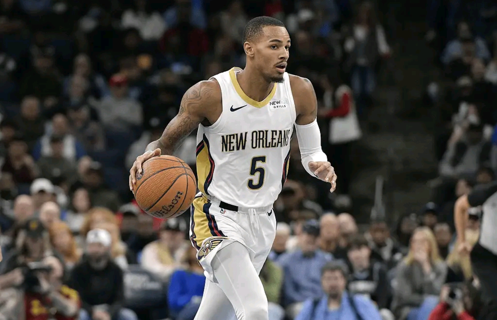 灰熊横扫老鹰，莫兰特罗揽全场33分大胜的简单介绍