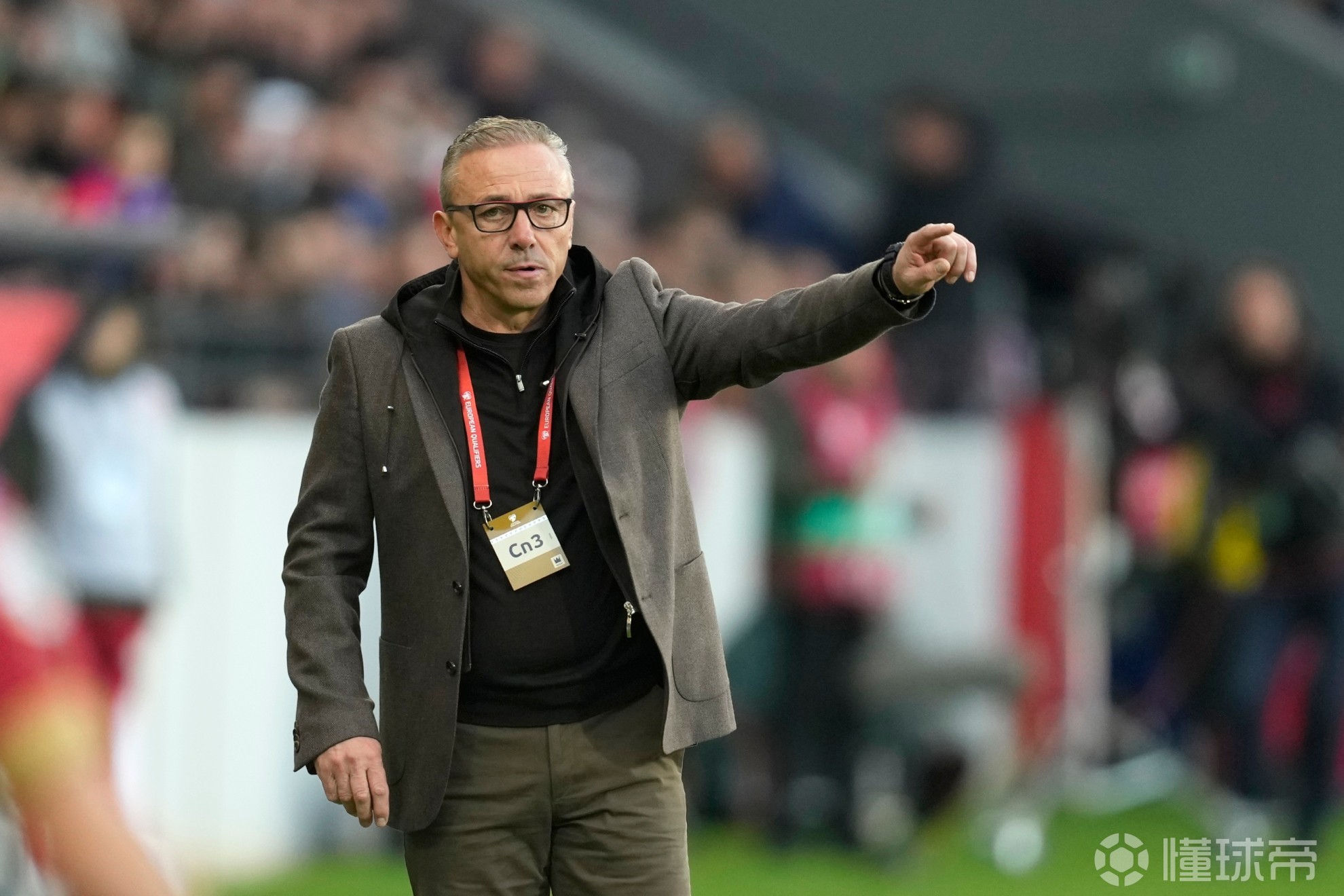 保加利亚前锋荣获最佳球员，协助球队晋级的简单介绍