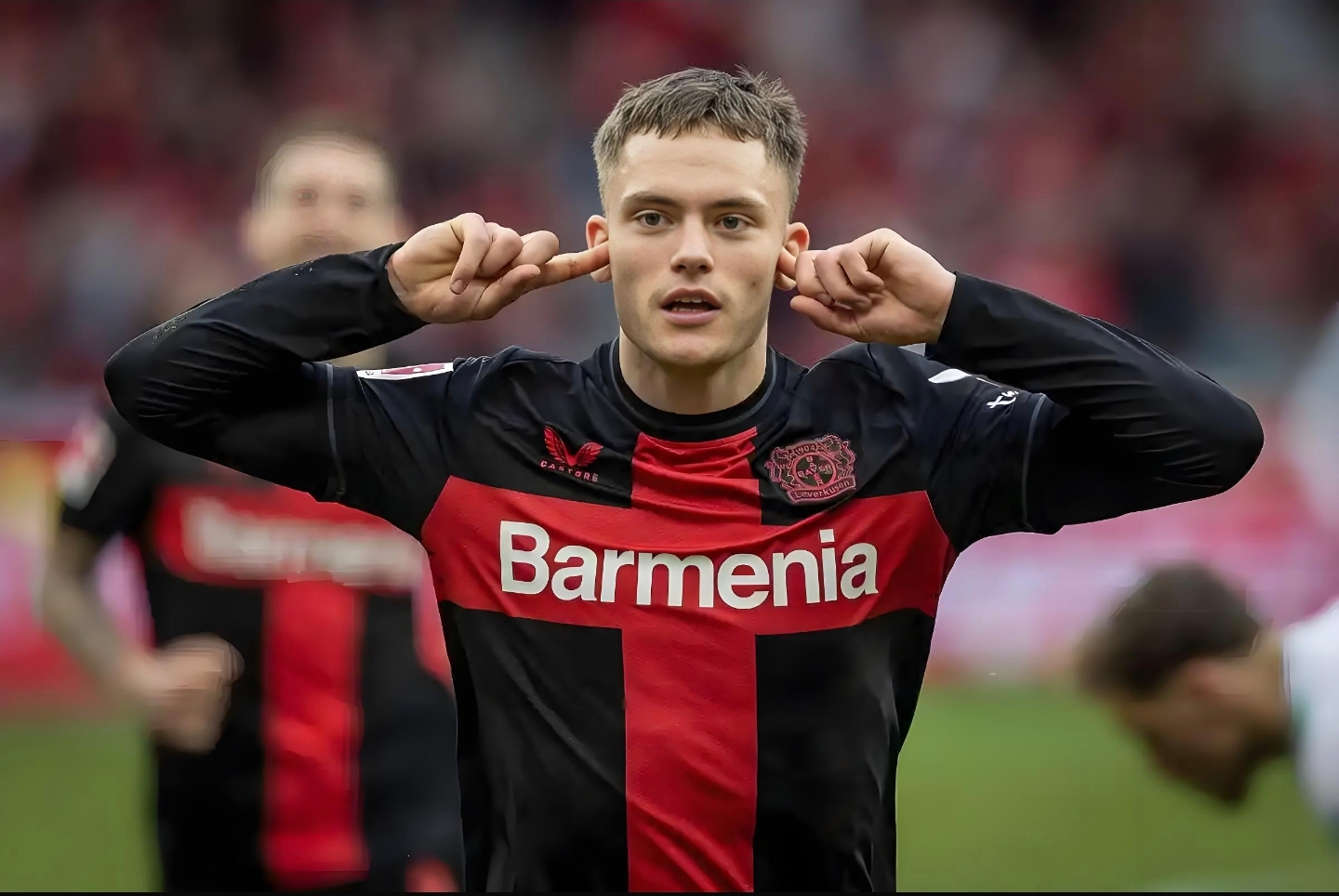 包含勒沃库森客场险胜,追赶领先球队的词条 包含勒沃库森客场险胜,追赶领先球队的词条