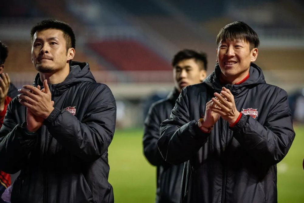 青岛黄海战胜对手，士气高涨的简单介绍